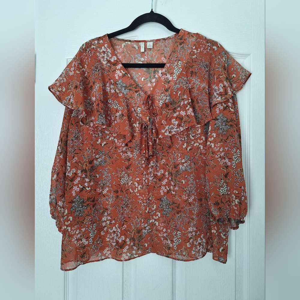 Chic Floral Blouse in Warm Rust